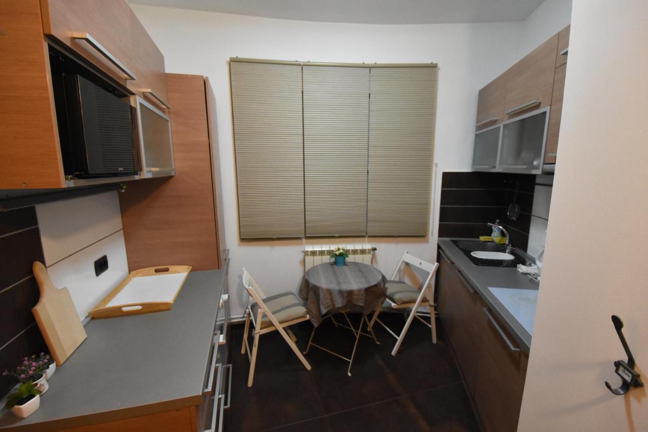 Appartement Charming Flat With Soul à Belgrade Extérieur photo